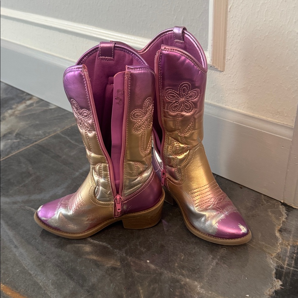 Steve Madden Kids Boots in Pink and Gold